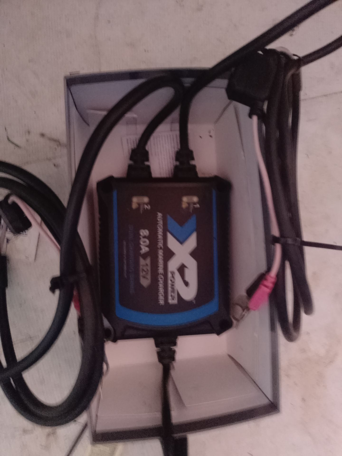 X2 automatic charger 8A 12V