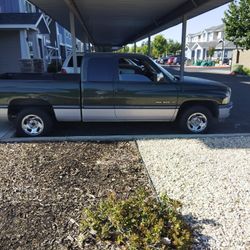 1996 Dodge Ram Laramie 