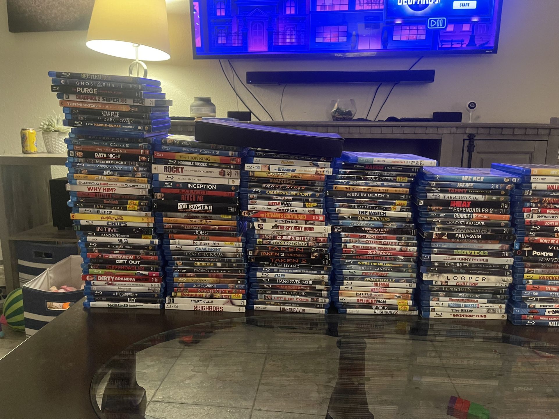 Movies , Blu-rays , DVDs 