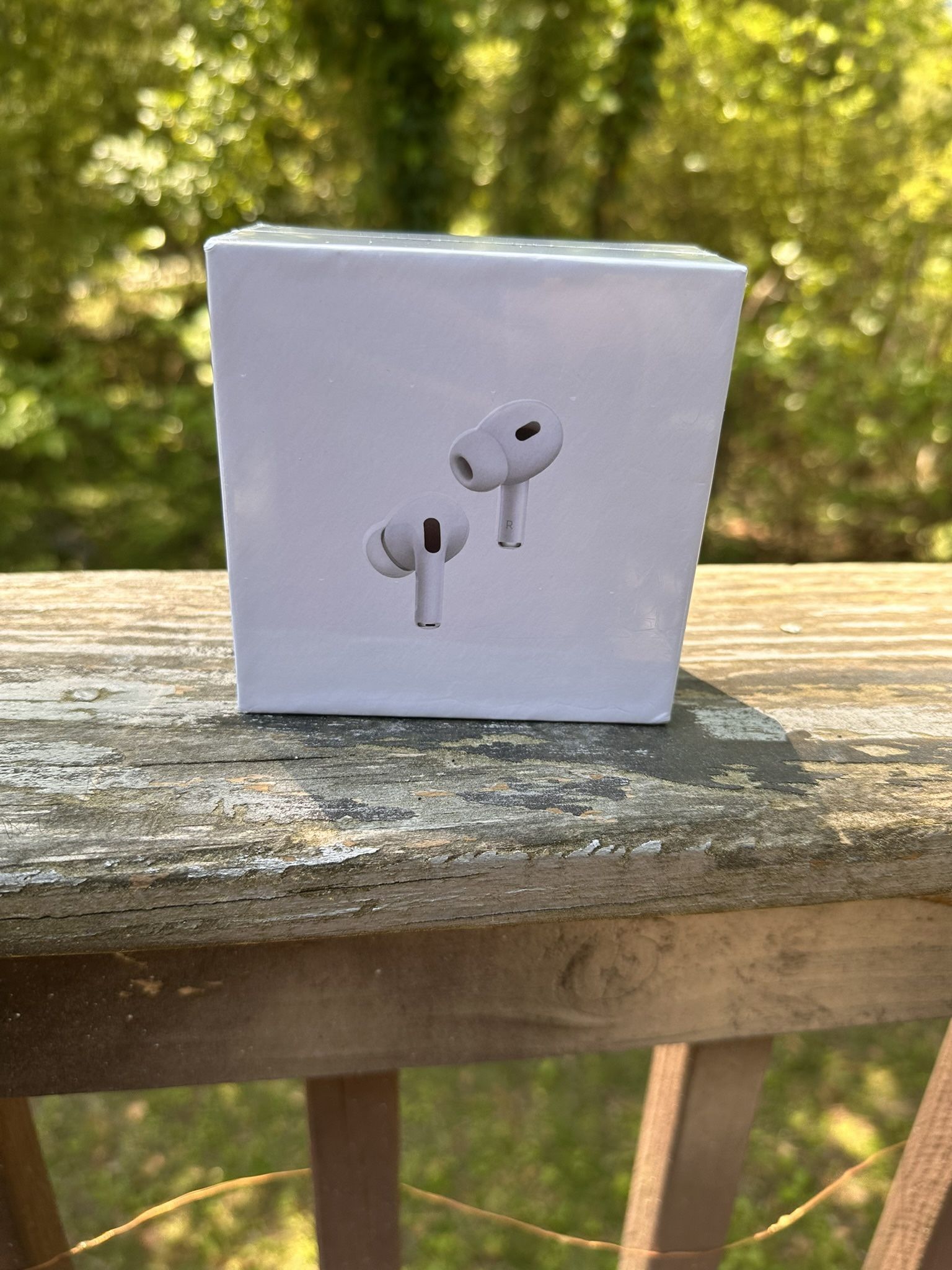 AirPods 2 Gen Pro