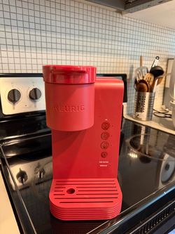 Keurig K-Express Essentials Red Single Serve K Cup