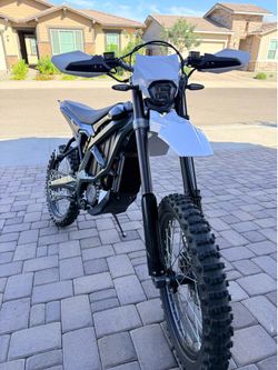 2025 Surron Ultra Bee