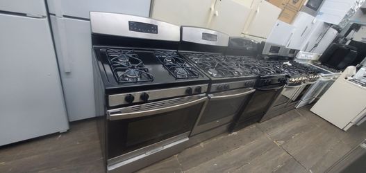 Stove gas stainless use great condition warranty ready to deliver $475