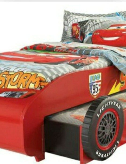 McQueen  Twen  Kids Bed. 