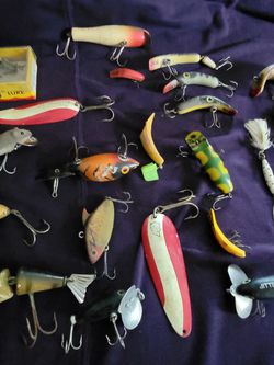 ANTIQUE FISHING LURES for Sale in Columbus, OH - OfferUp
