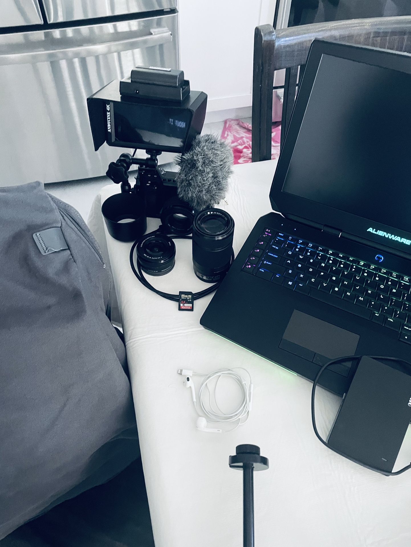 SONY A6500 + 3 LENSES + CINEMA KIT GAMING LAPTOP EDITING- SONY A73 A6500 A6400 External Monitor, Mic, 4K Camera, Led Light, Camera cage + Bag Be