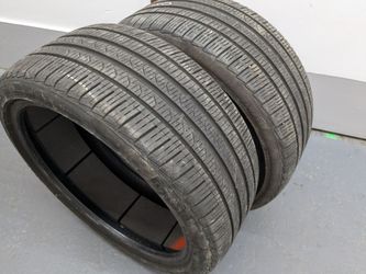 2 tires 255/35/20 Pirelli all season