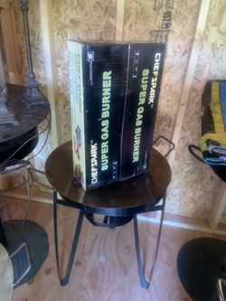 Disco, stand, y quemador