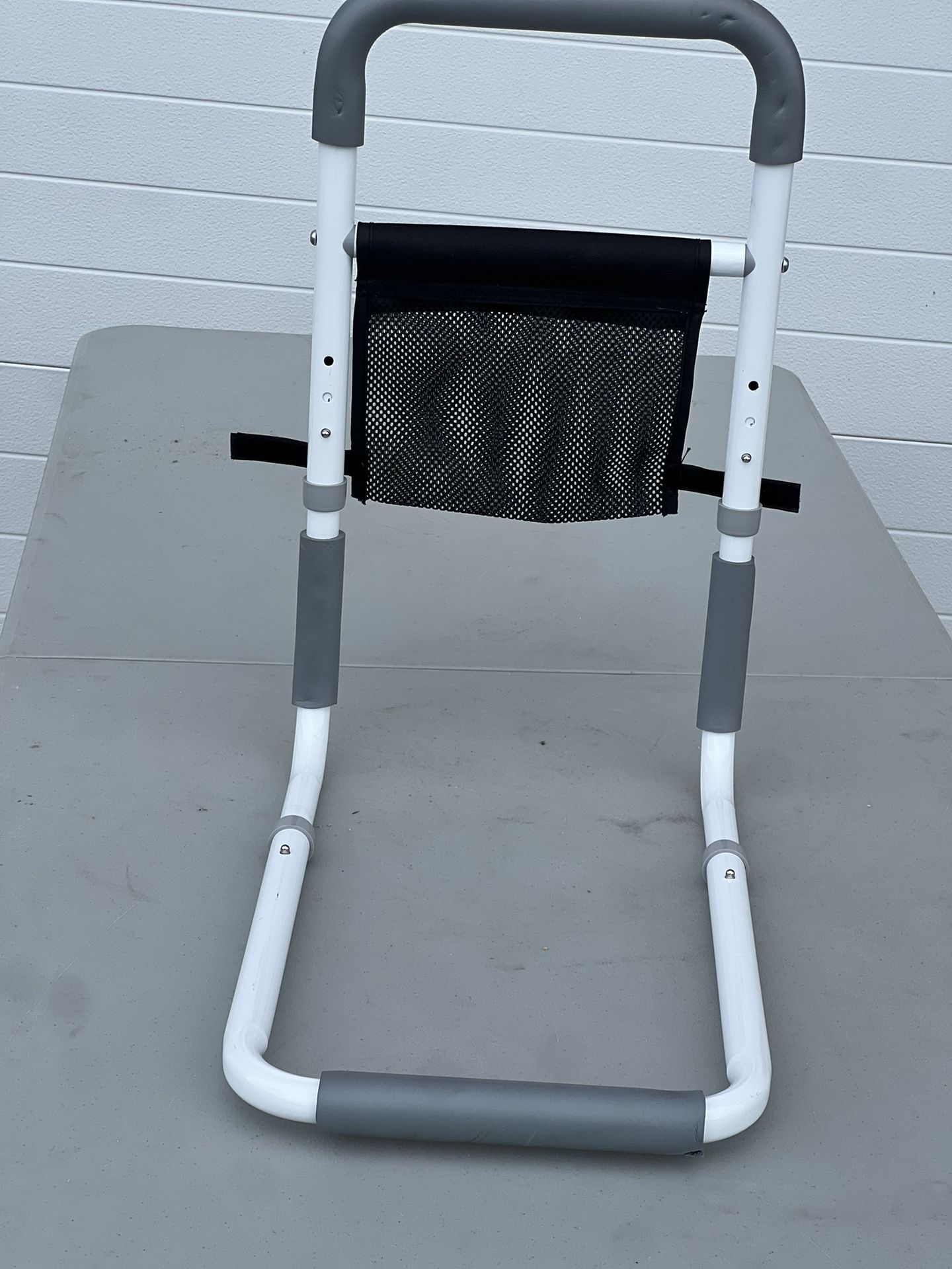 Bed Rails Safety for Elderly Adults Grab Bar Bed Hand Rails Assist Rail Handle. Used in good condition with some minor cosmetic blemishes. These blem