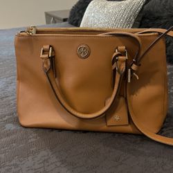 Tory B New Brown Hand Bag