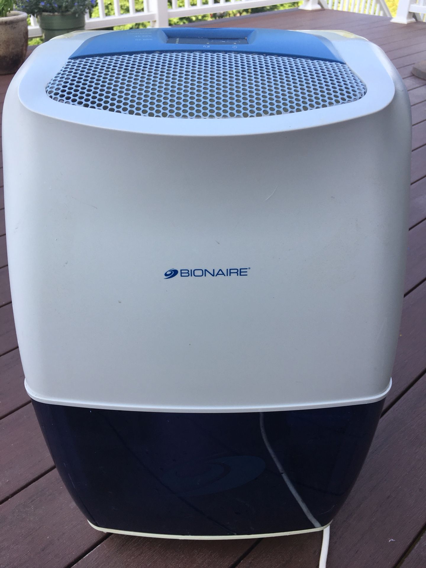 Bionaire Quietech Dehumidifier Model BDQ24 20 Pint