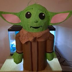 Baby Yoda 