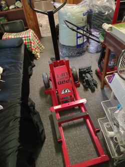 Fischer Lawnmower/ATV Lift
