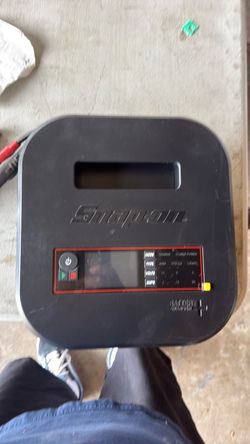 Snap-on battery charger 12v