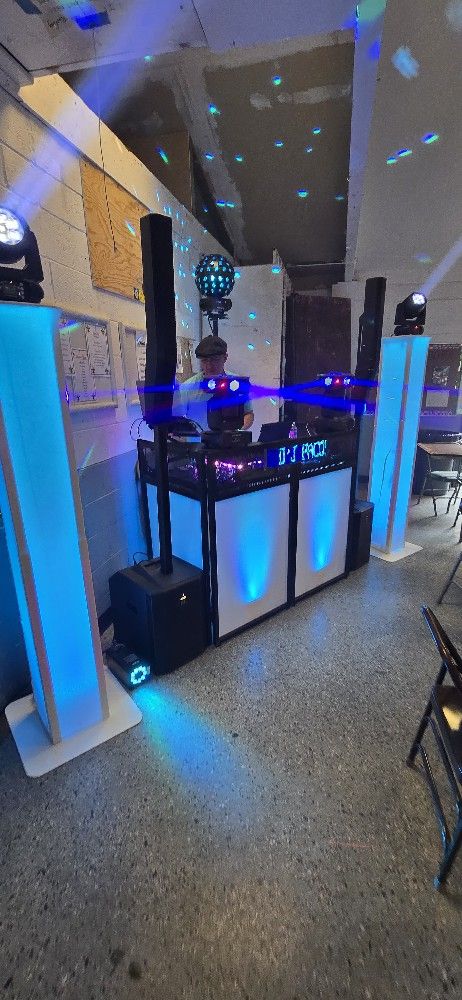 Dj Para Bodas Quinceńeras Cumpleaños Primera Comunión Bautizos