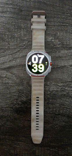 Samsung Galaxy Watch Ultra 2025 LTE