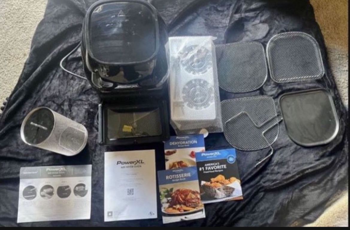 PowerXL Air Fryer Oven 10 Quart Hot Air Fryer, Rotisserie and Food  Dehydrator for Sale in Santee, CA - OfferUp