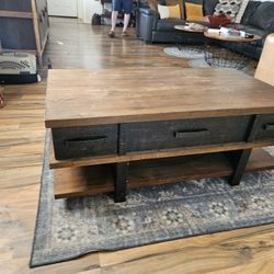 Wood Lift Top Coffee Table 
