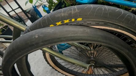 Maxxis and smothie 29 er