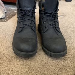 Black Timberlands size 7