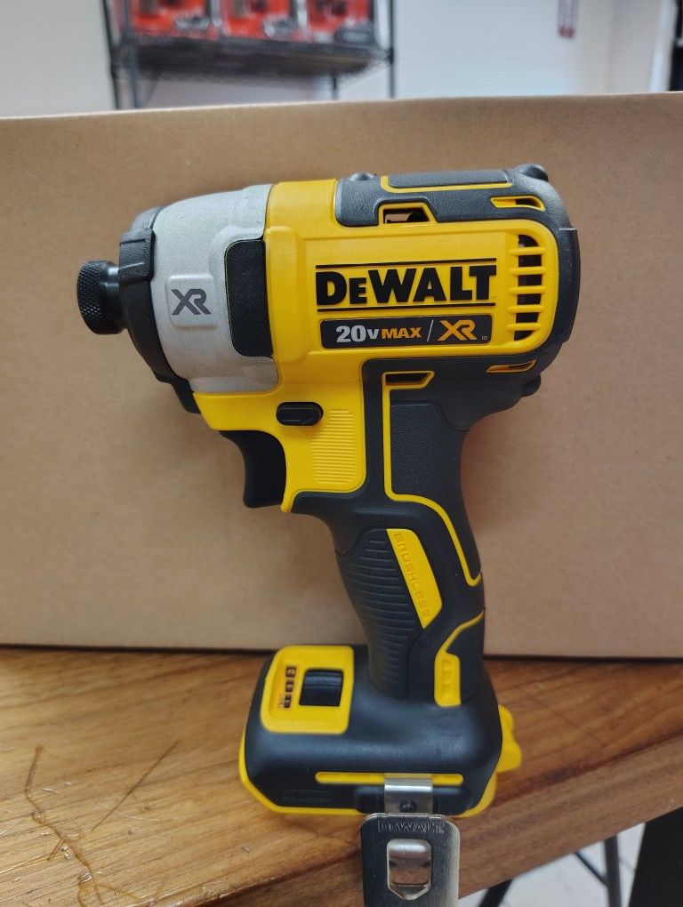 DeWalt Xr 3 Speed Hex Impact Tool Only