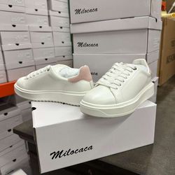 BULK LIQUIDATION WOMENS SNEAKERS