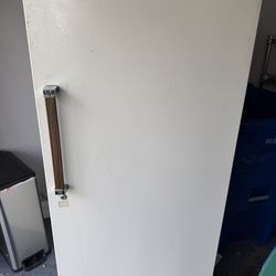 $100 Kenmore Upright Freezer