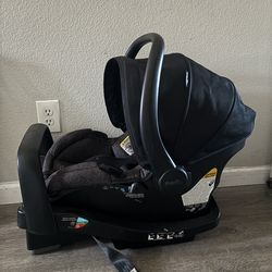 Evenflo infant carseat