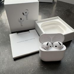 AirPods (Generation 4)