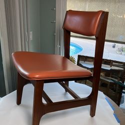 Mid Century Chair 