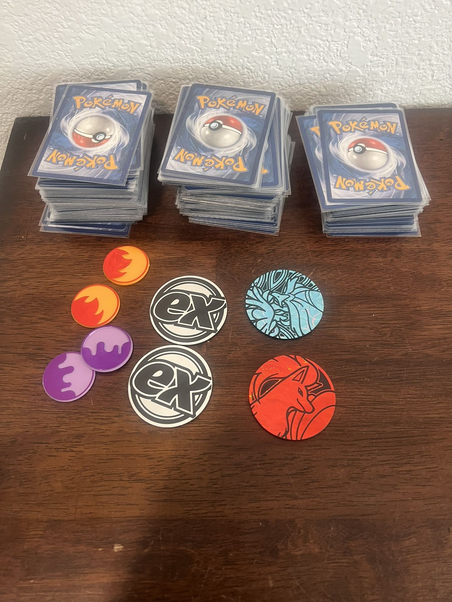 260 !! Collectible Pokemon Cards