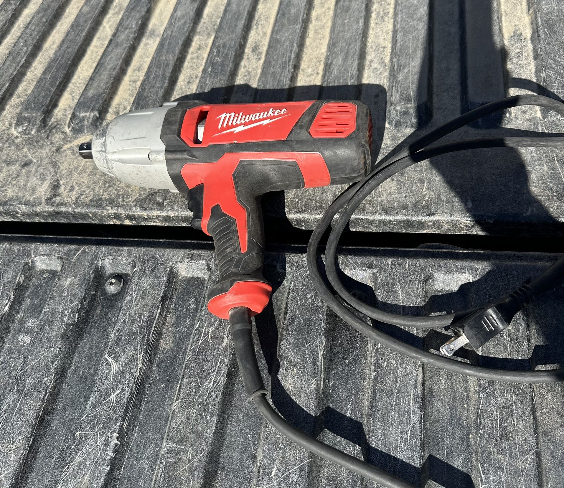 Milwaukee Impact Wrench 