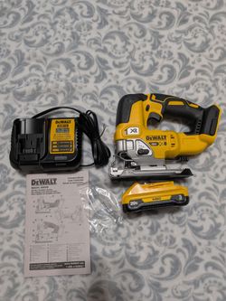 DeWalt 20V Max XR Jig Saw Kit
