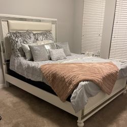 QUEEN BED FRAME
