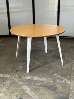 Poppin round maple table with white base 46"Wx29"T