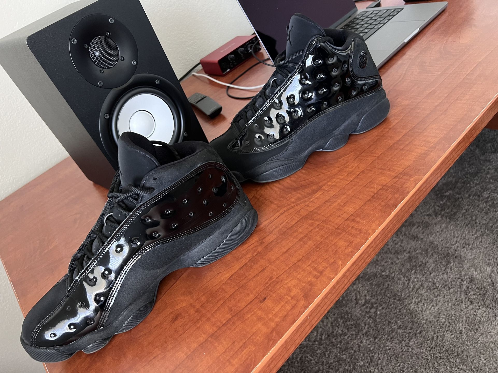 Jordan 13 Cap And Gown ( Size 11)