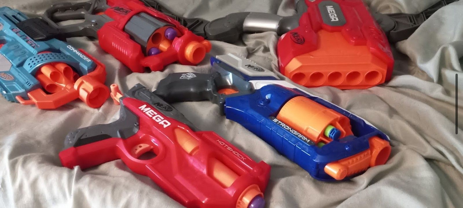 NERF GUNS Toys ( Read Description)