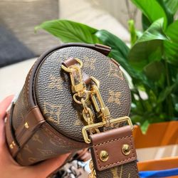 LV fashionable lady's wallet chain bag luxury casual crossbody bag 19*9*9cm