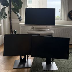 2x Dell, 1x HP Monitor