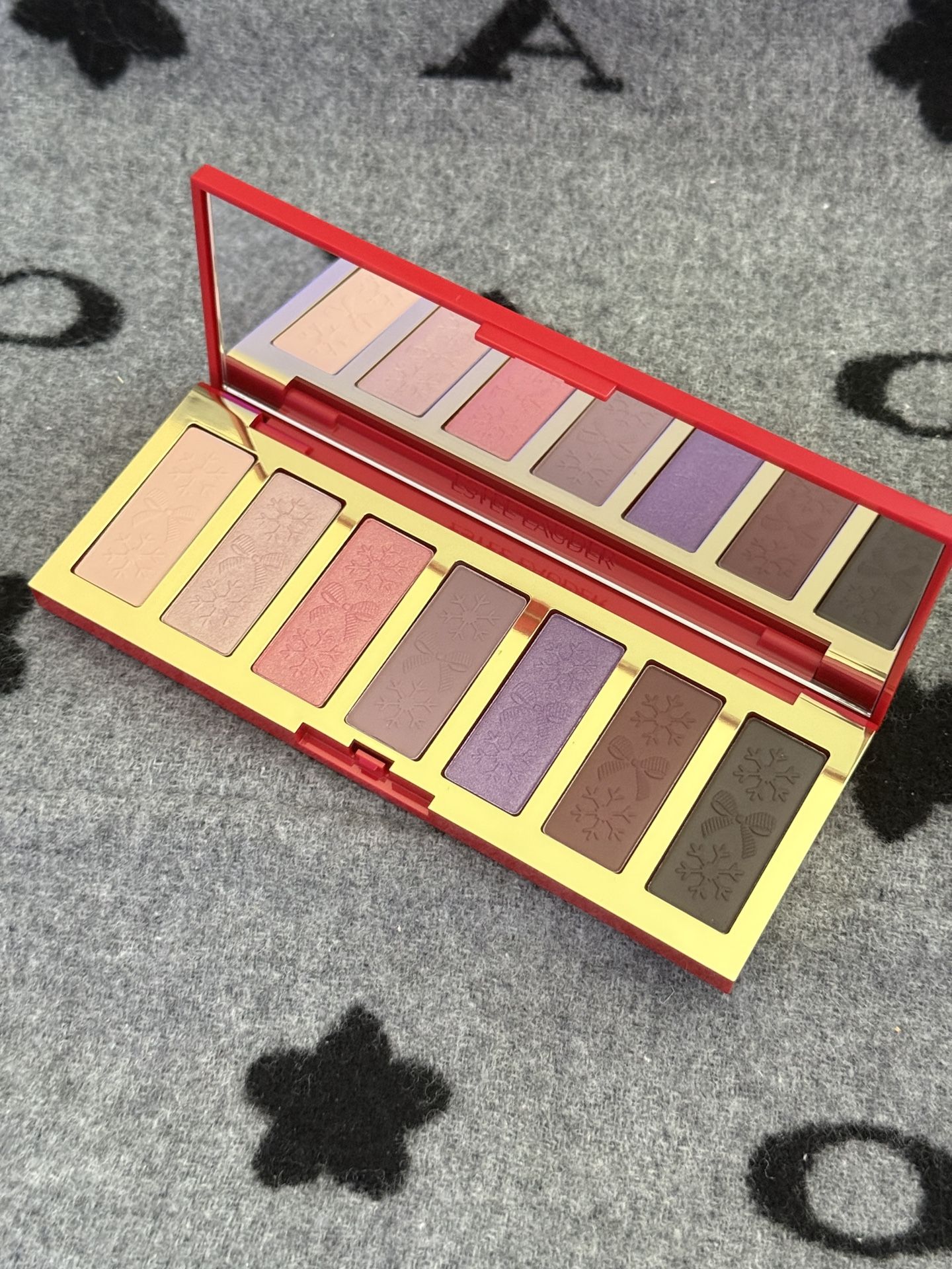 New! Estée Lauder limited edition eyeshadow palette 8.9g