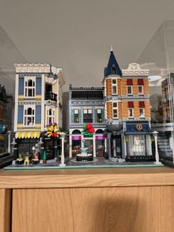 LEGO Creator Expert Assembly Square 10255 Modular Building