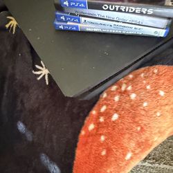 PS4 with games