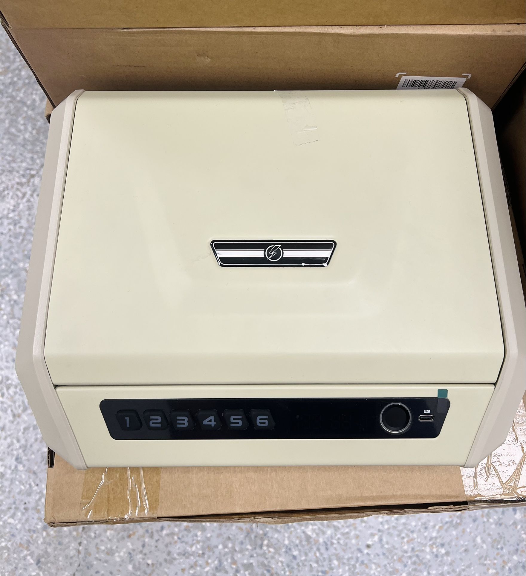 Smart Safe Box – Secure & Easy to Use GS201