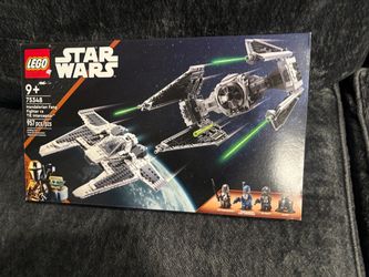 LEGO Star Wars Mandalorian Fang Fighter vs. TIE Interceptor 75348