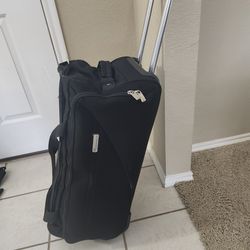 Gently Used Park & Preston Rolling Duffle Bag/Suitcase 