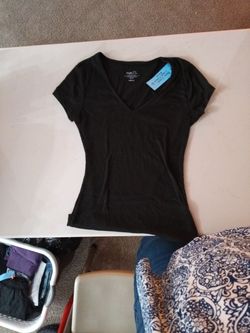 Rue21 - Black V-neck T-shirt