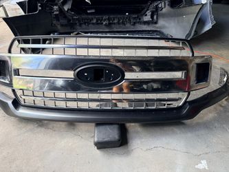 2018-2020 Ford F-150 Upper Bumper and Grille USED