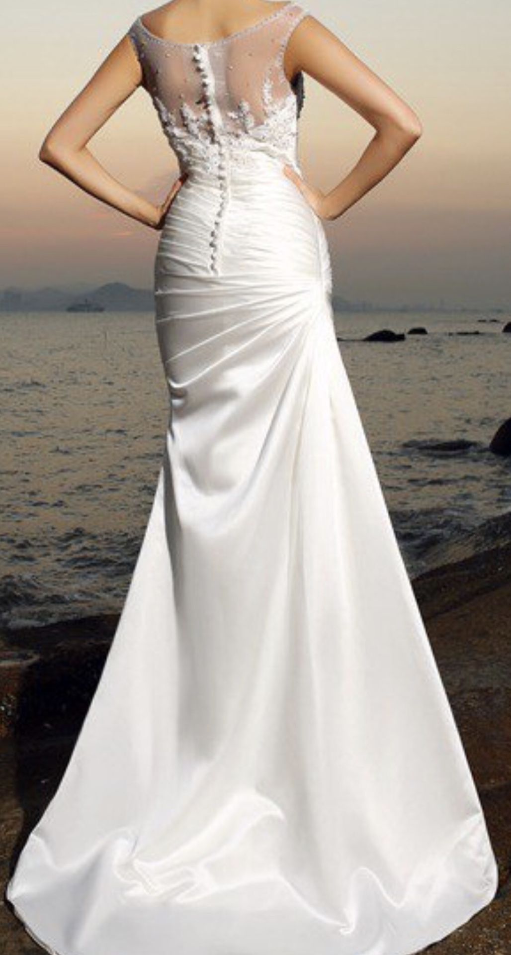 Brand new Wedding dress-size 8