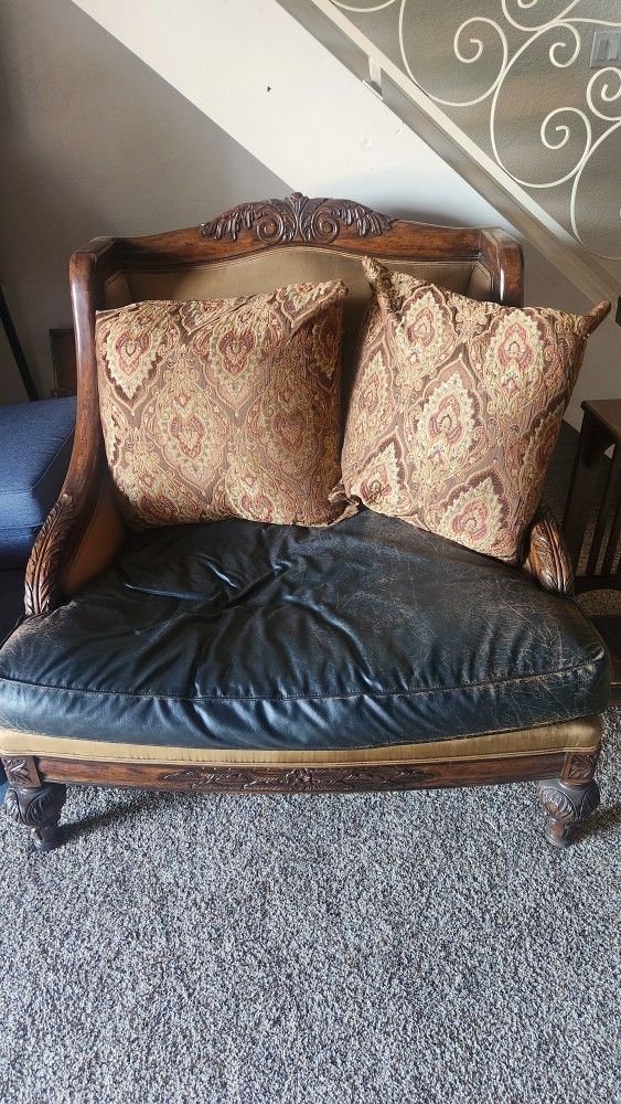 Twin Chair