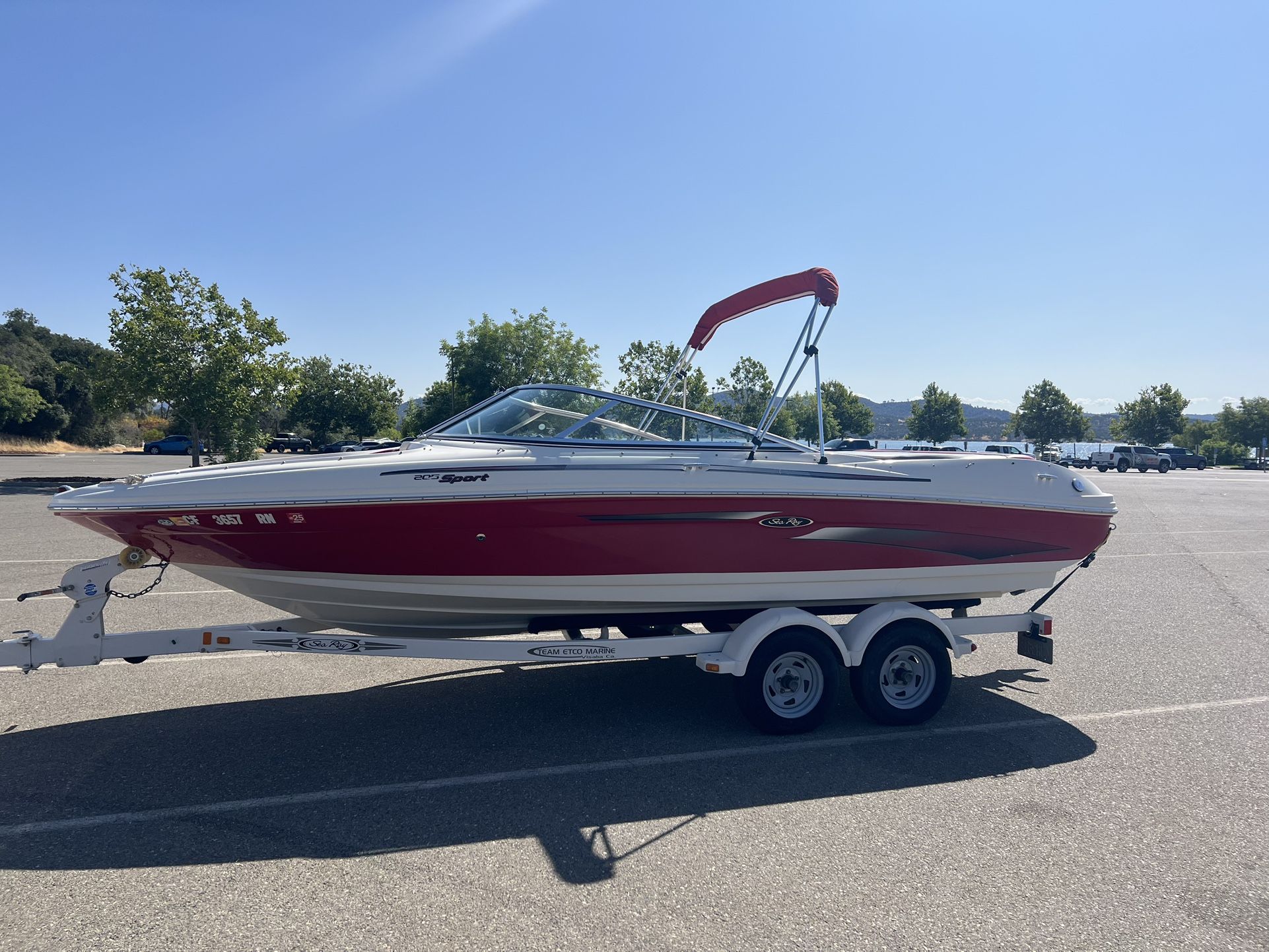 2006 Sea Ray 205 Sport